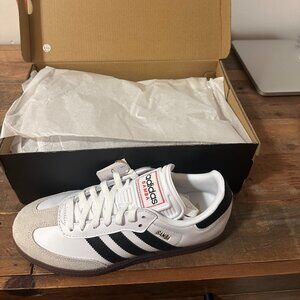 Adidas Unisex-Adult Samba Indoor Sneaker